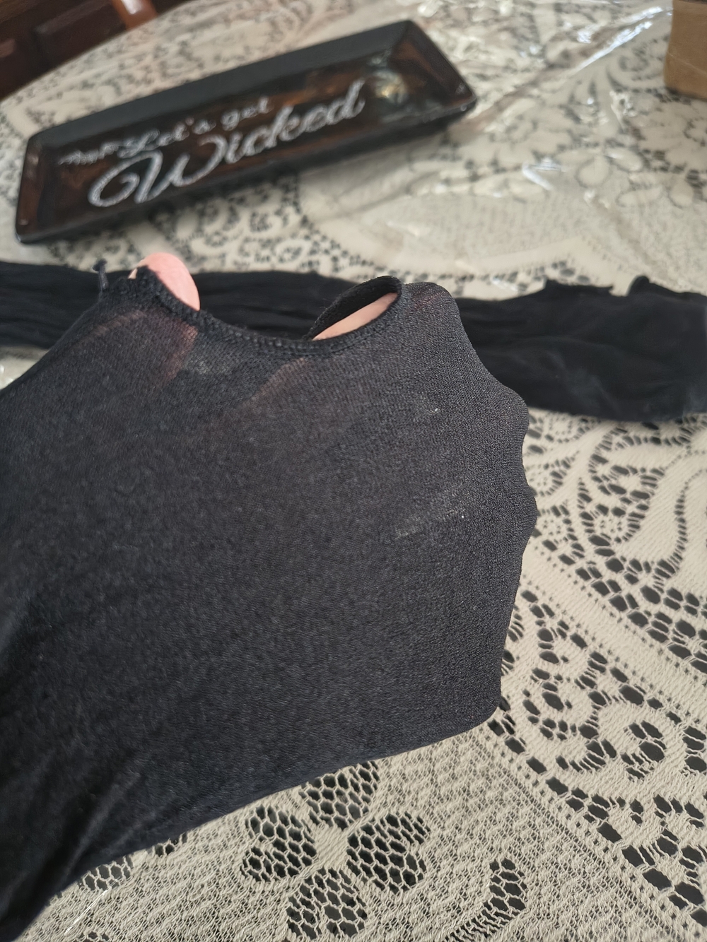 Leg Avenue Black Sheer Stretch Gloves